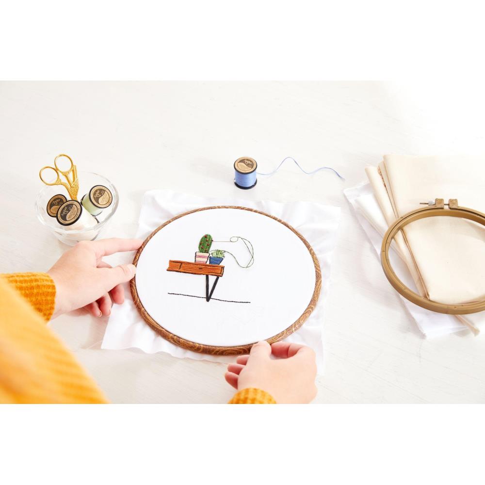 Anchor Faux Wood Round Embroidery Hoop 8"