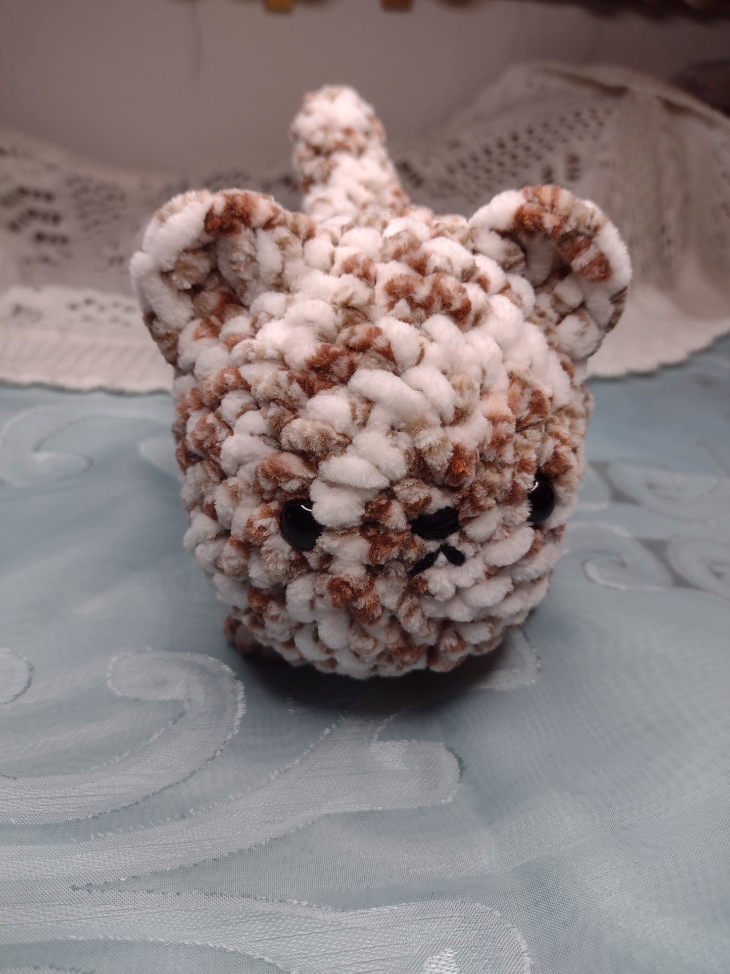 Hand-crafted Loaf Cat