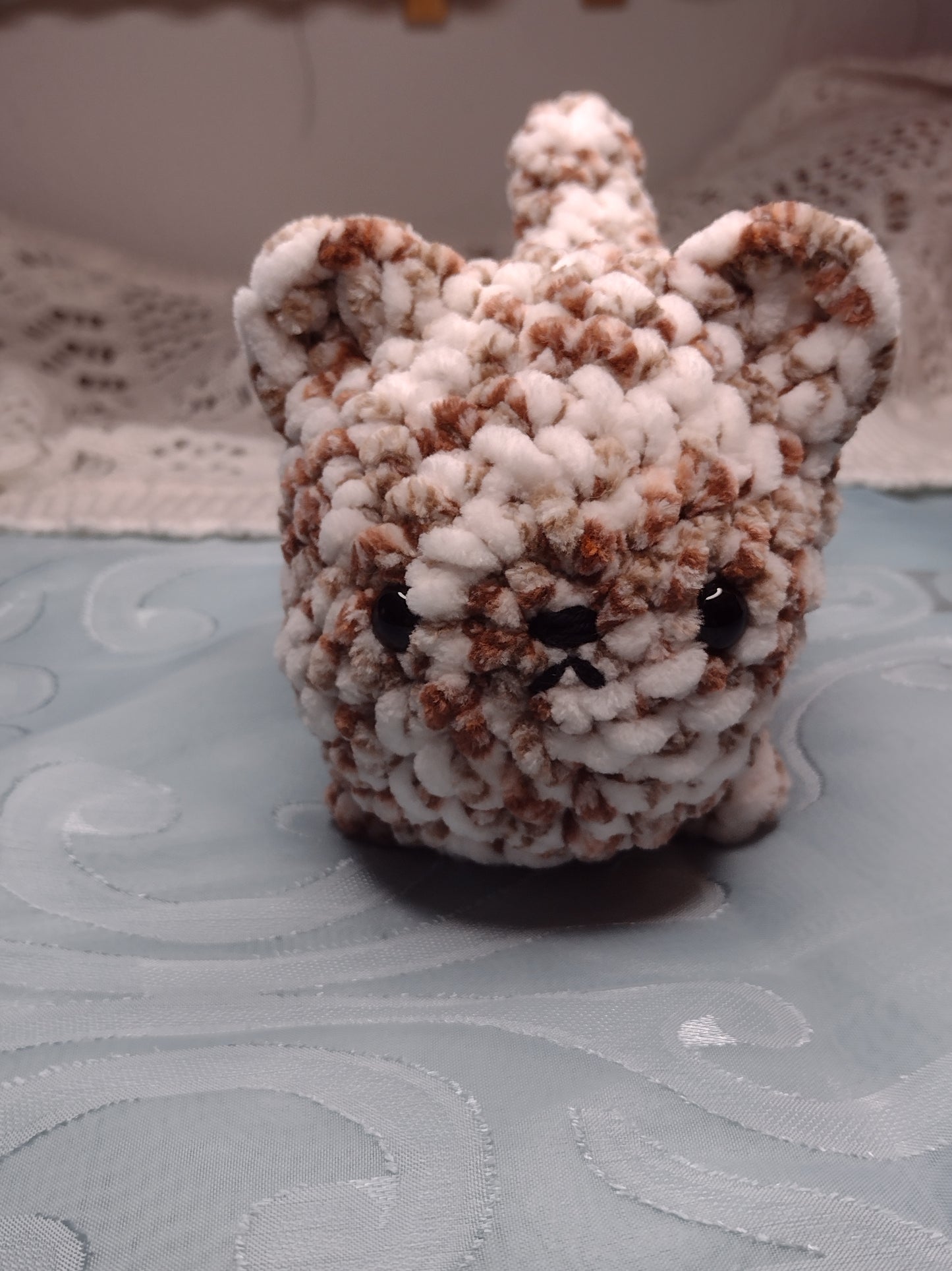 Hand-crafted Loaf Cat